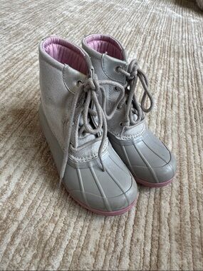 Girls' Sperry Grey Waterproof Lace-Up Duck Boots with Pink Lining